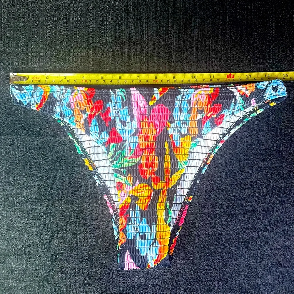 Bikini Bottom Black Ribbed Multi-Color Floral Medium Beach Pool Swim NWOT